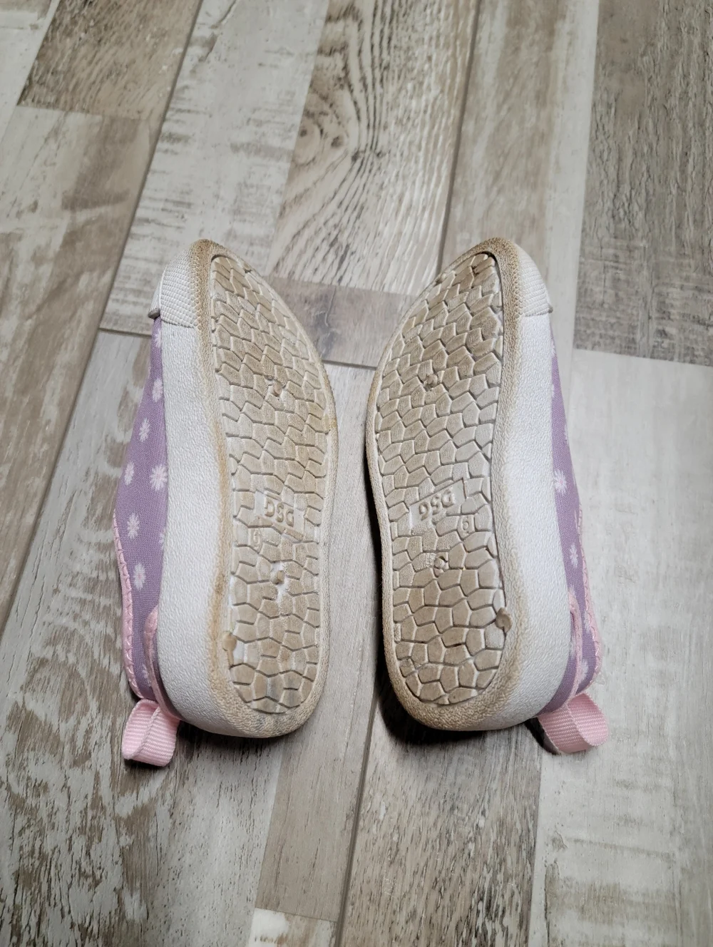 DSG Toddler Water Shoes Size 6 Pink And Purple